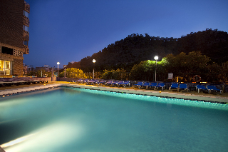 Pool
 di Maya Alicante