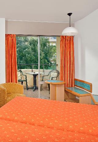 Room Room