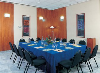 Conferences
 di SH Abashiri