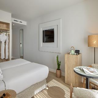 Room Room