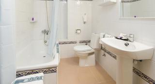 Room thumbnail 6