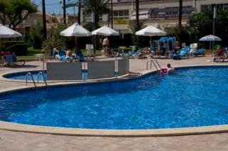 Pool
 di Helios Hotel