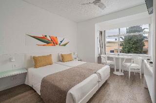 Room
 di Dorisol Estrelicia