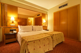 Room
 di Silken Rona Dalba
