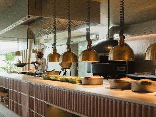 Plus Fariones Suite Hotel image 2