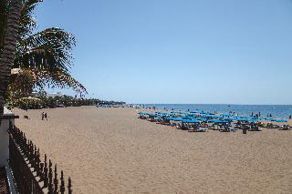 Beach
 di Suite Fariones Playa