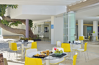 Lobby
 di Sol Trinidad