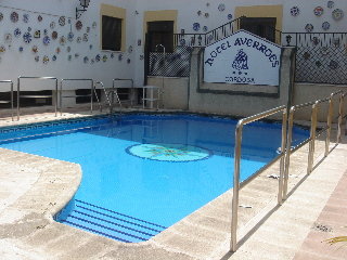 Pool
 di Averroes
