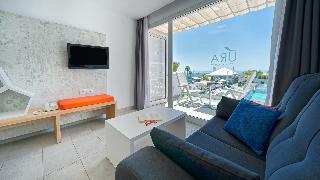 Room Room