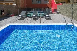 Pool
 di Catalonia Sagrada Familia 