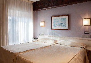 Room
 di San Agustin