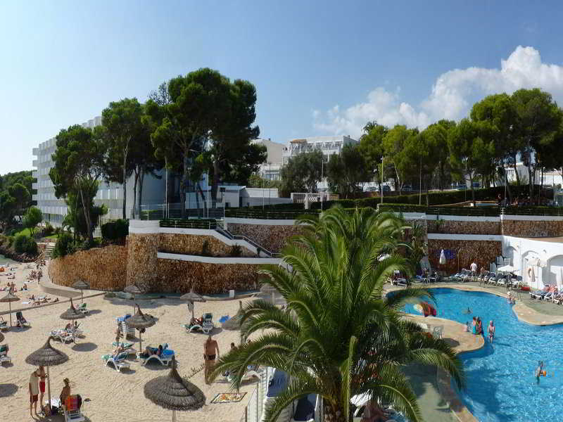 Pool
 di Corfu Marina