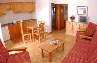 Room
 di Los Gracioseros