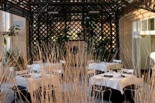 Restaurant
 di Melia Maria Pita