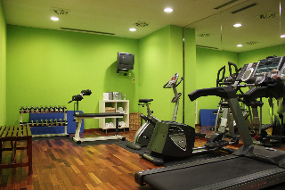 Sports and Entertainment
 di Front Maritim