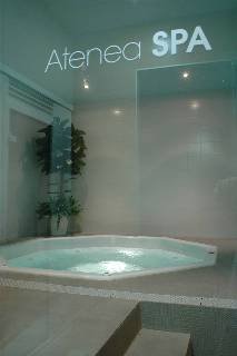 Sports and Entertainment
 di Atenea Valles