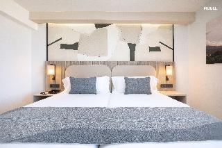 Room Room