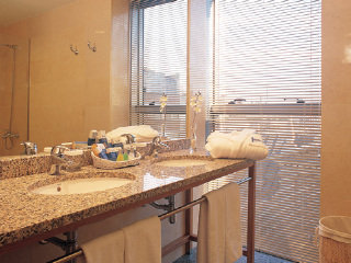 Room
 di Hesperia Coruña