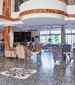 Clover Magic Park Side Hotel