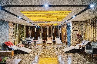 Clover Magic Park Side Hotel