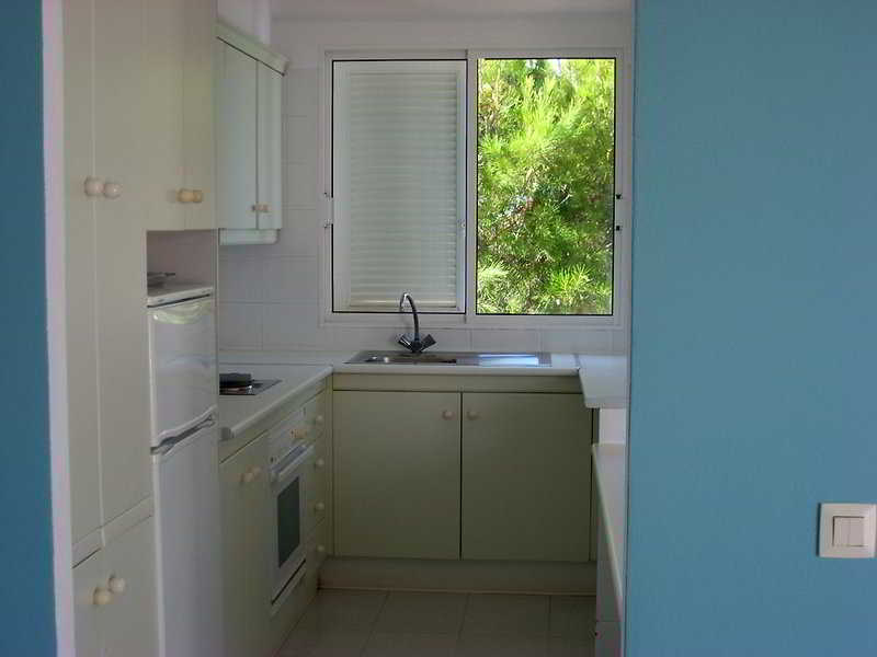 Room thumbnail 12