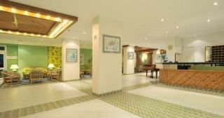 Lobby
 di Pestana Bay Ocean Aparthotel