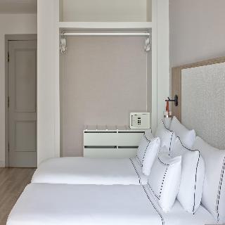 Room Room