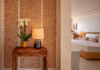 Room Room