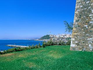 Parador de Ceuta Hotel La Muralla