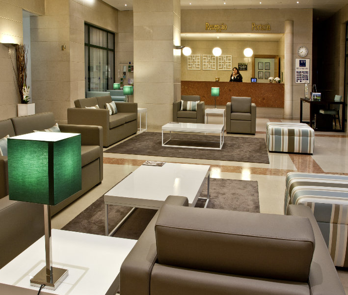 Lobby
 di TRYP Montijo Parque Hotel
