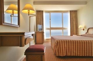 Room
 di SANA Estoril Hotel