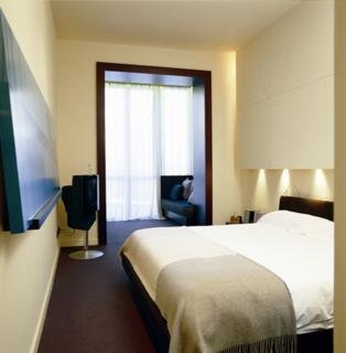 Room
 di Sixtytwo Barcelona