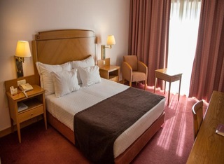 Room thumbnail 8