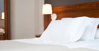 Room thumbnail 9