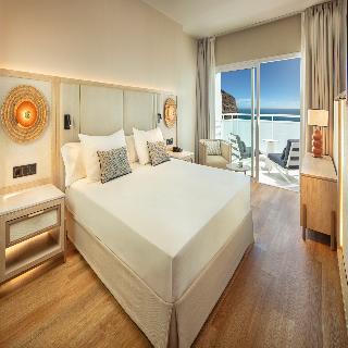 Room Room