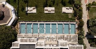 Neptune Luxury Resort