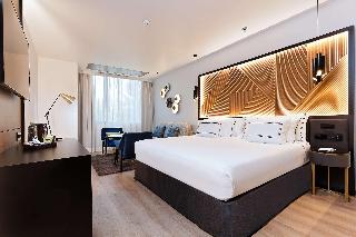 Melia Room Queen Bed