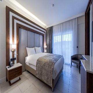 Batihan Beach Resort & Spa