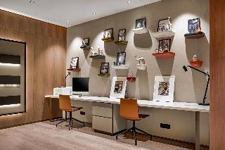 Conferences
 di Husa Illa