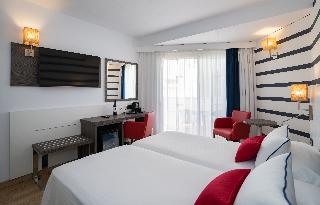 Room Room