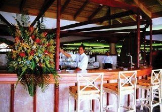 Bar
 di Sirenis Cocotal Beach Resort & Spa All Inclusive