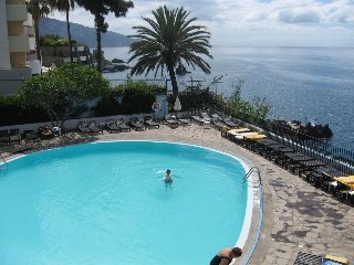 Pool
 di Duas Torres