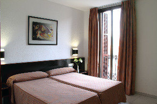 Room
 di Medium Monegal