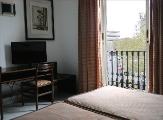 Room
 di Medium Monegal