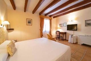 Room Room