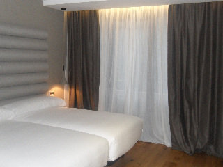 Room
 di Zenit Vigo