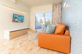 Room Room