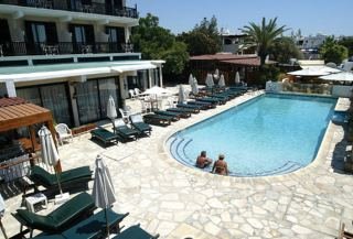 Pool
 di Dionysos Central