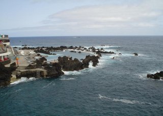 Pool
 di Euro Moniz Inn