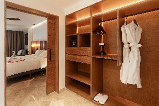 Room Room